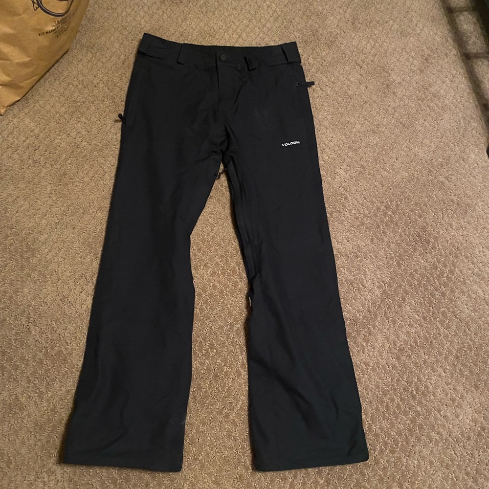 Lightly used snow pants from volcom